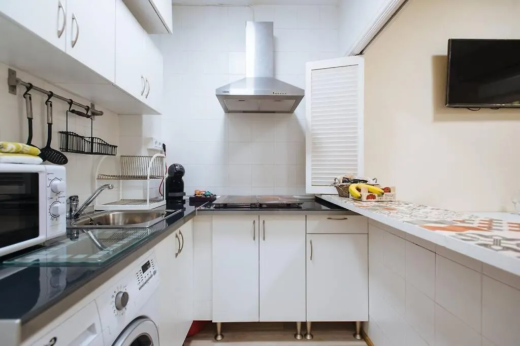 Cozy And Well Located Apartment In The Center Of Seville
