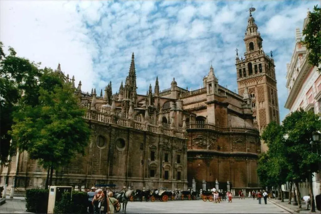 Cozy And Well Located Apartment In The Center Of Seville